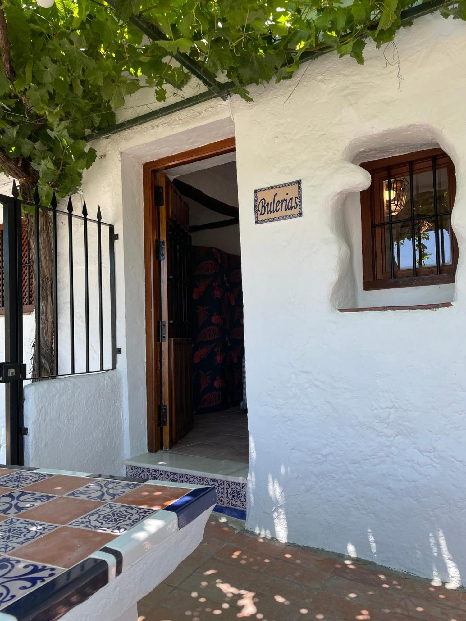 Las Casillas De La Villa Bulerias Montefrio Exterior photo